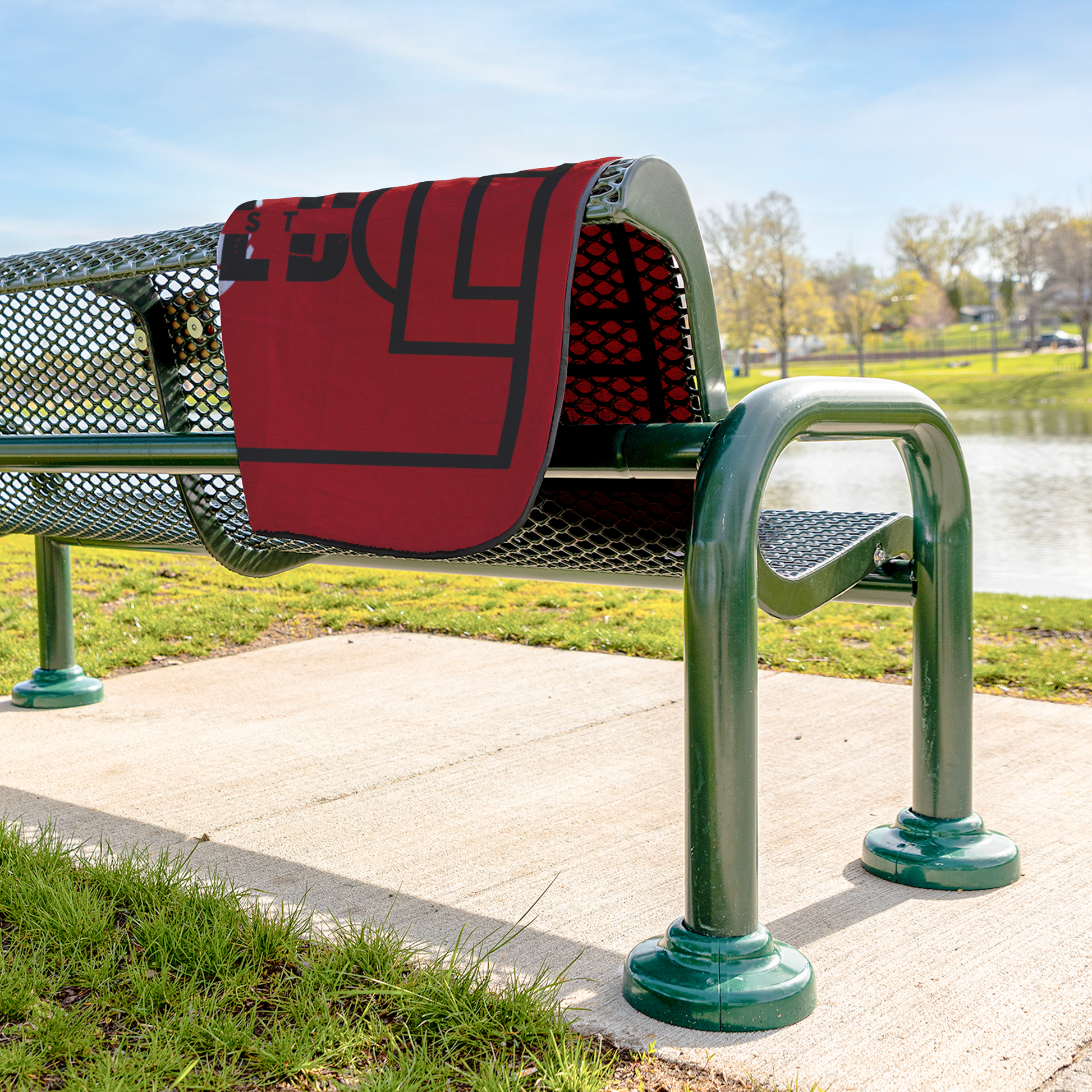 Key_West_United_Stadium_Blanket_StadiumBlanket_Lifestyle_Bench_H_AS_Mockup.png